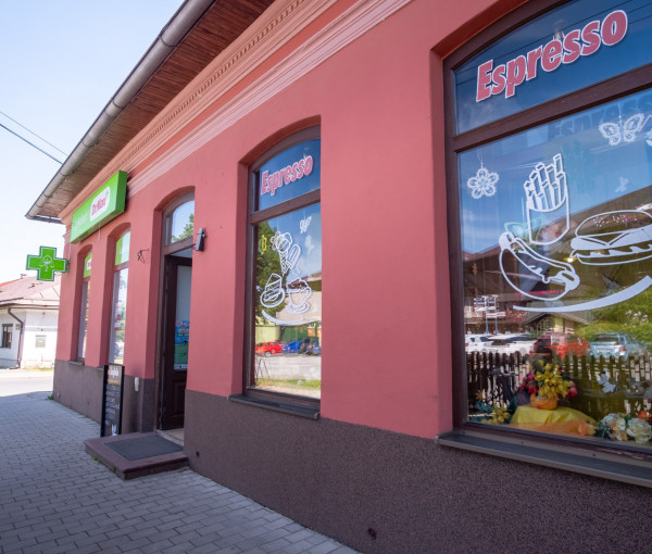 Na predaj komerčná budova v centre mesta Spišská Stará Ves so skvelým investičným potenciálom