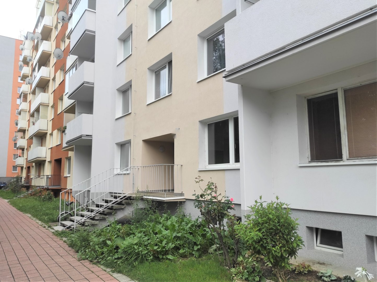 Zrekonštruovaný 3-izbový byt vo výbornej lokalite Nového Mesta nad Váhom