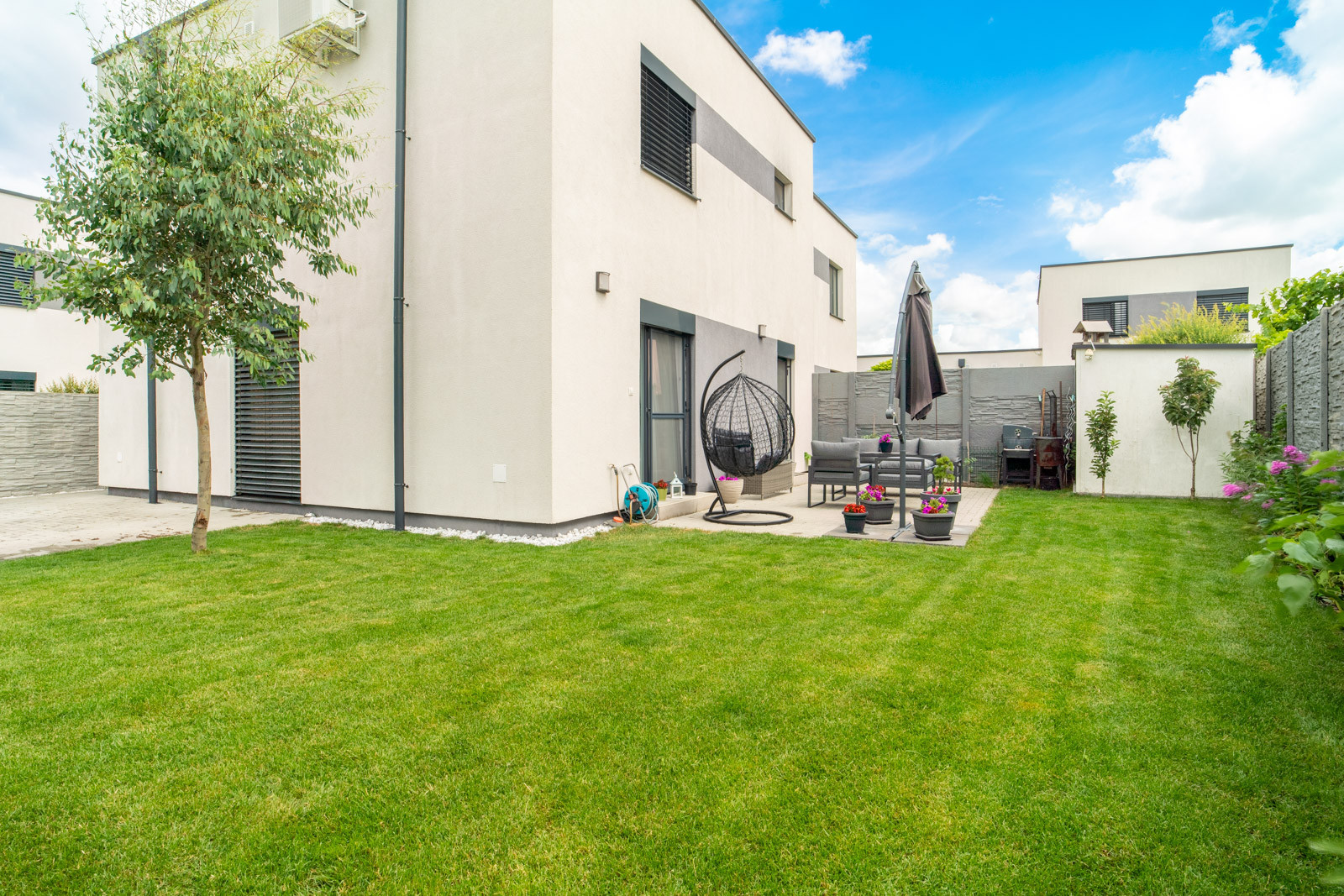 REZERVOVANÉ - Na predaj 5-izbový rodinný dom v Rovinke