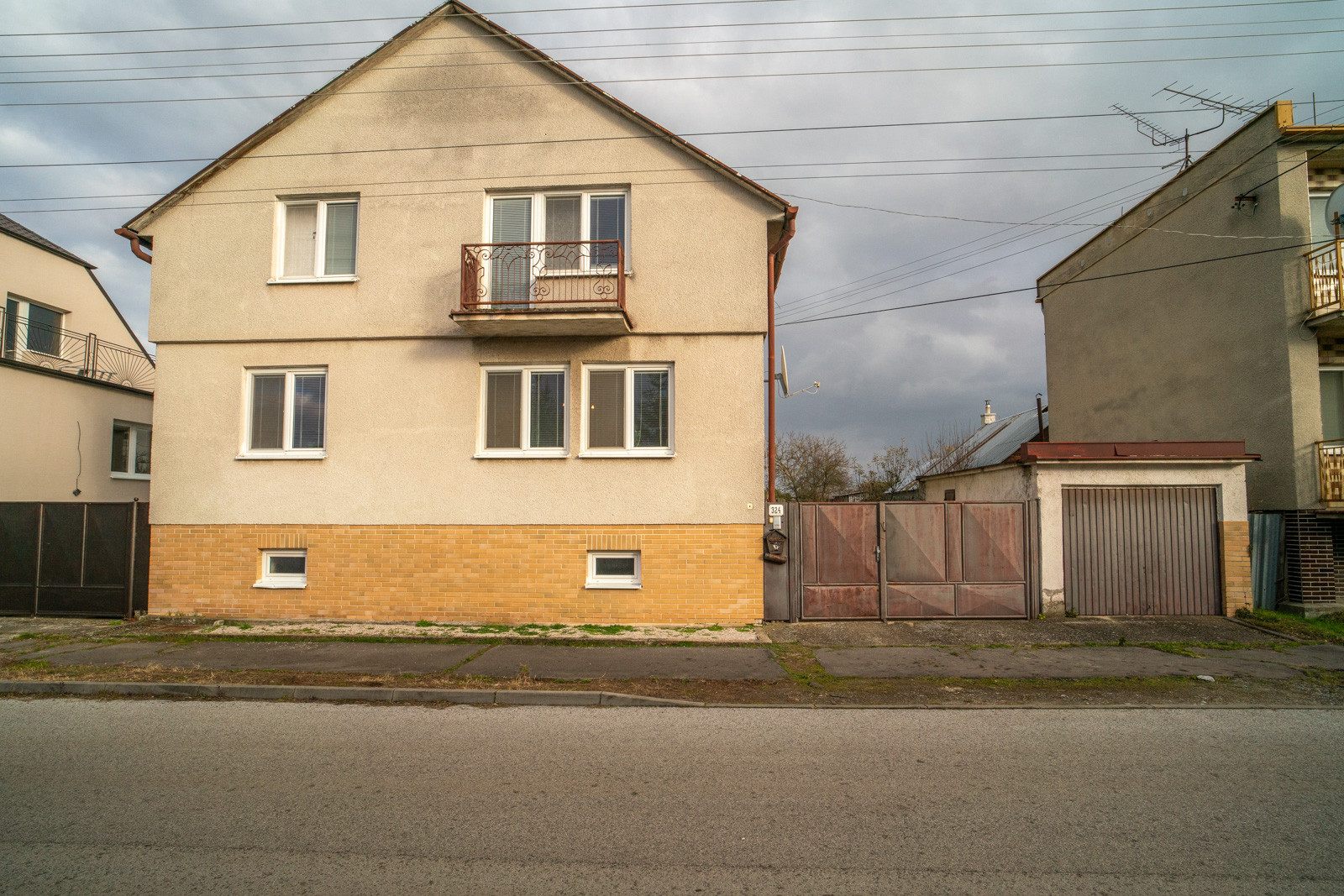 Na predaj 7-izbový rodinný dom v Studienke s investičným potenciálom