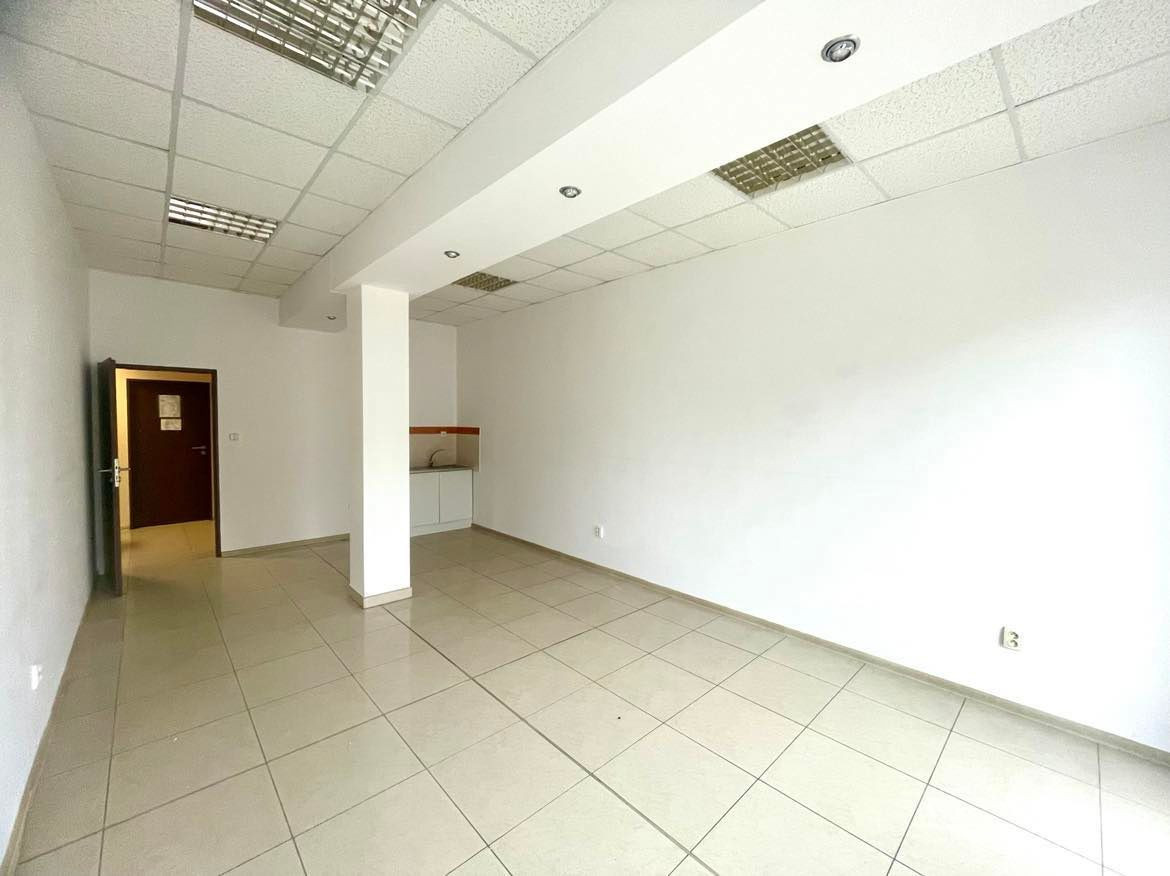 Na prenájom kancelária v centre mesta Bánoviec nad Bebravou