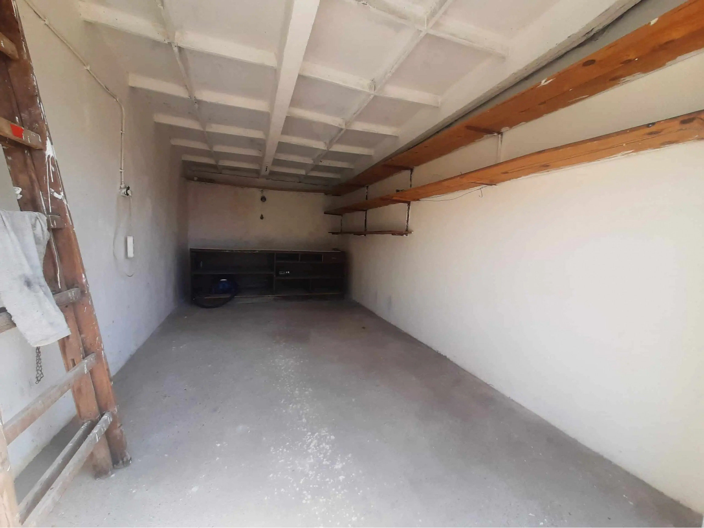 Na prenájom murovaná garáž v Stupave