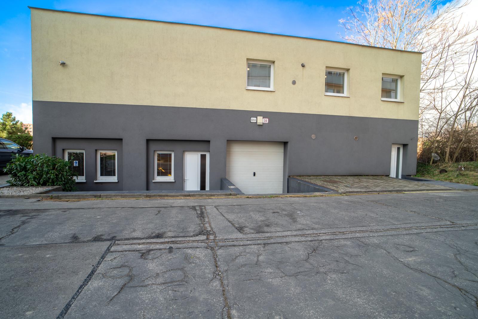 Na predaj dvojpodlažný rodinný dom s polyfunkciou v Trnave