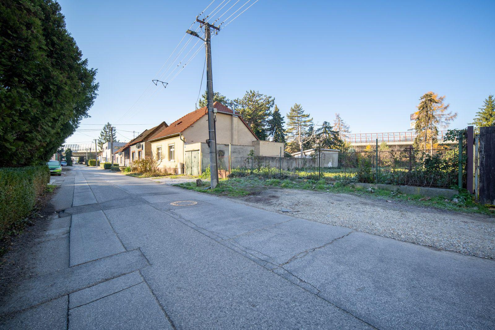 Na predaj stavebný pozemok v Ružinove