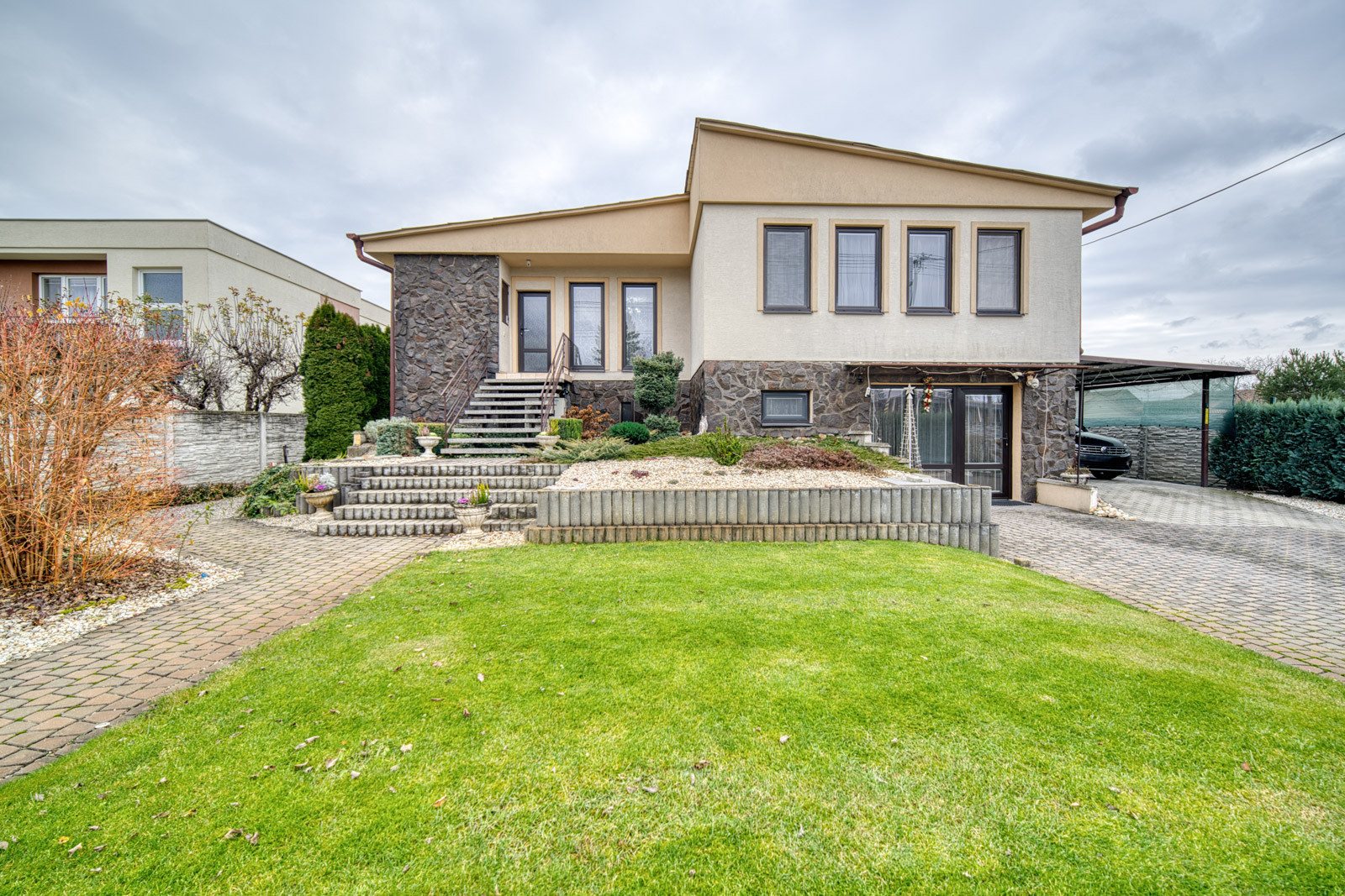 Na predaj rodinný dom v Chynoranoch