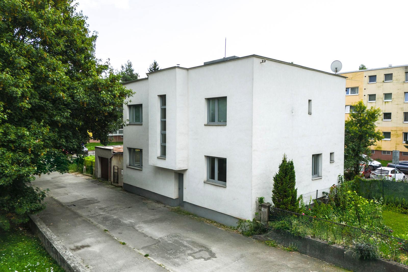 Na predaj rodinný dom s garážou vo Vrútkach