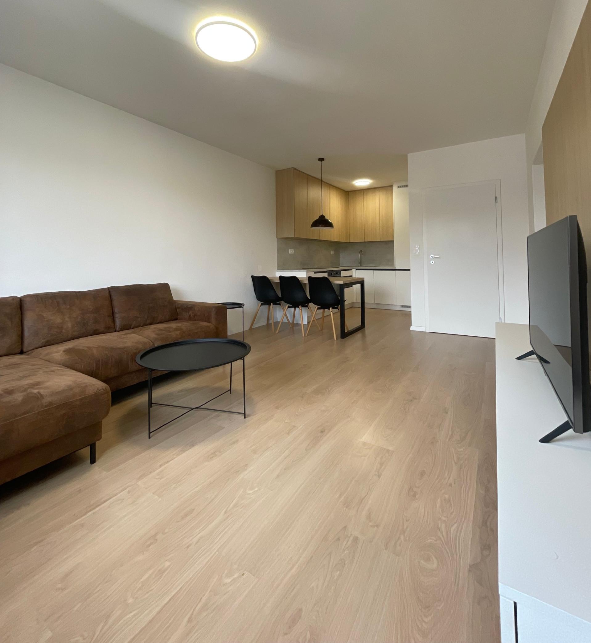 Na prenájom vkusne zariadený 2-izbový byt v Trenčíne