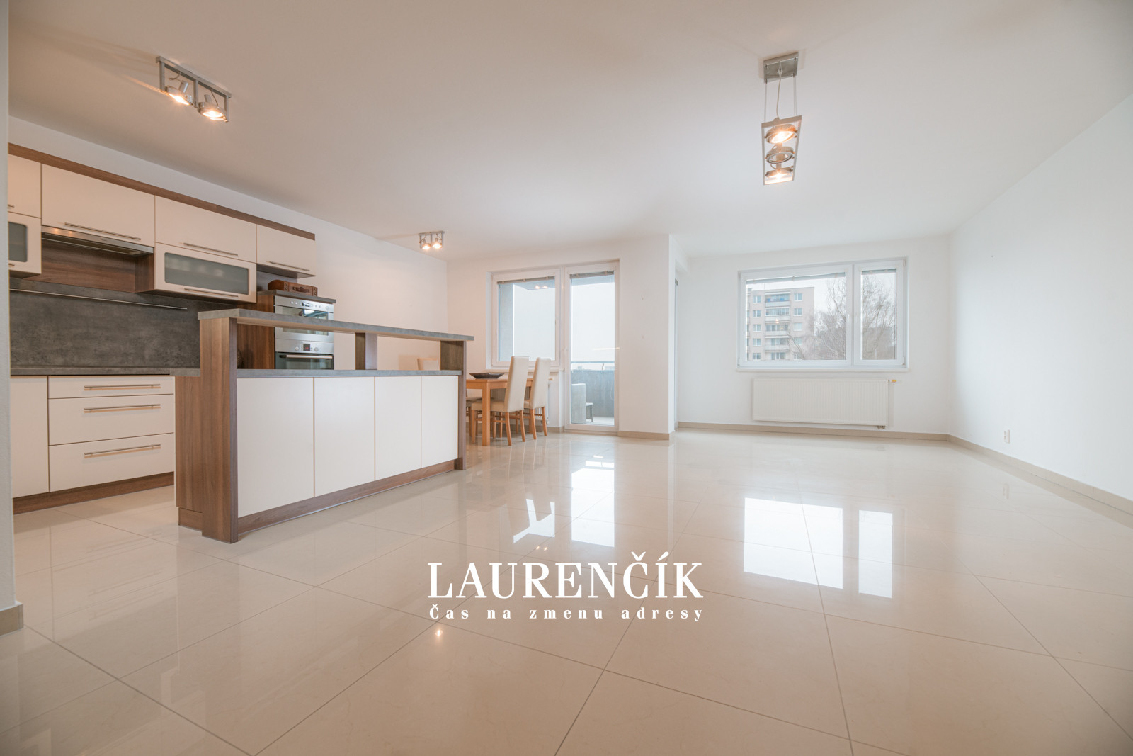 NA PREDAJ | 3-izbový byt s nadštandardnou výmerou v Trenčíne na ul. Liptovská