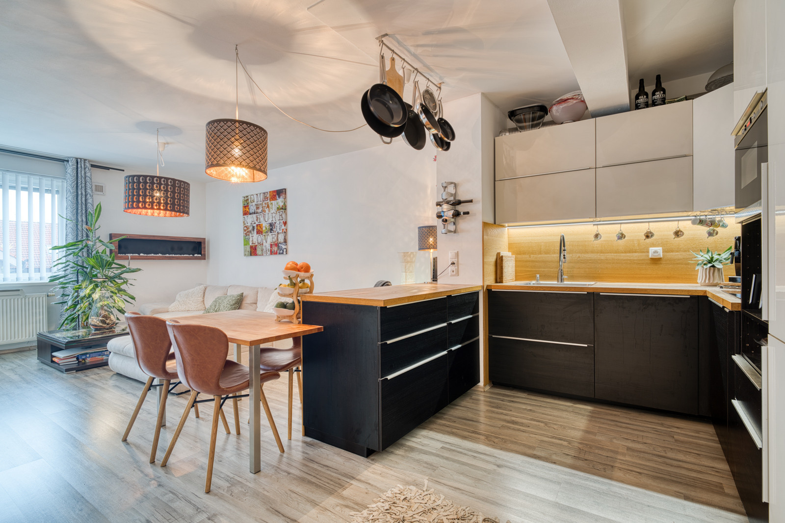 REZERVOVANÉ: Na predaj veľkorysý 3-izbový byt s parkovacím státím v Rovinke