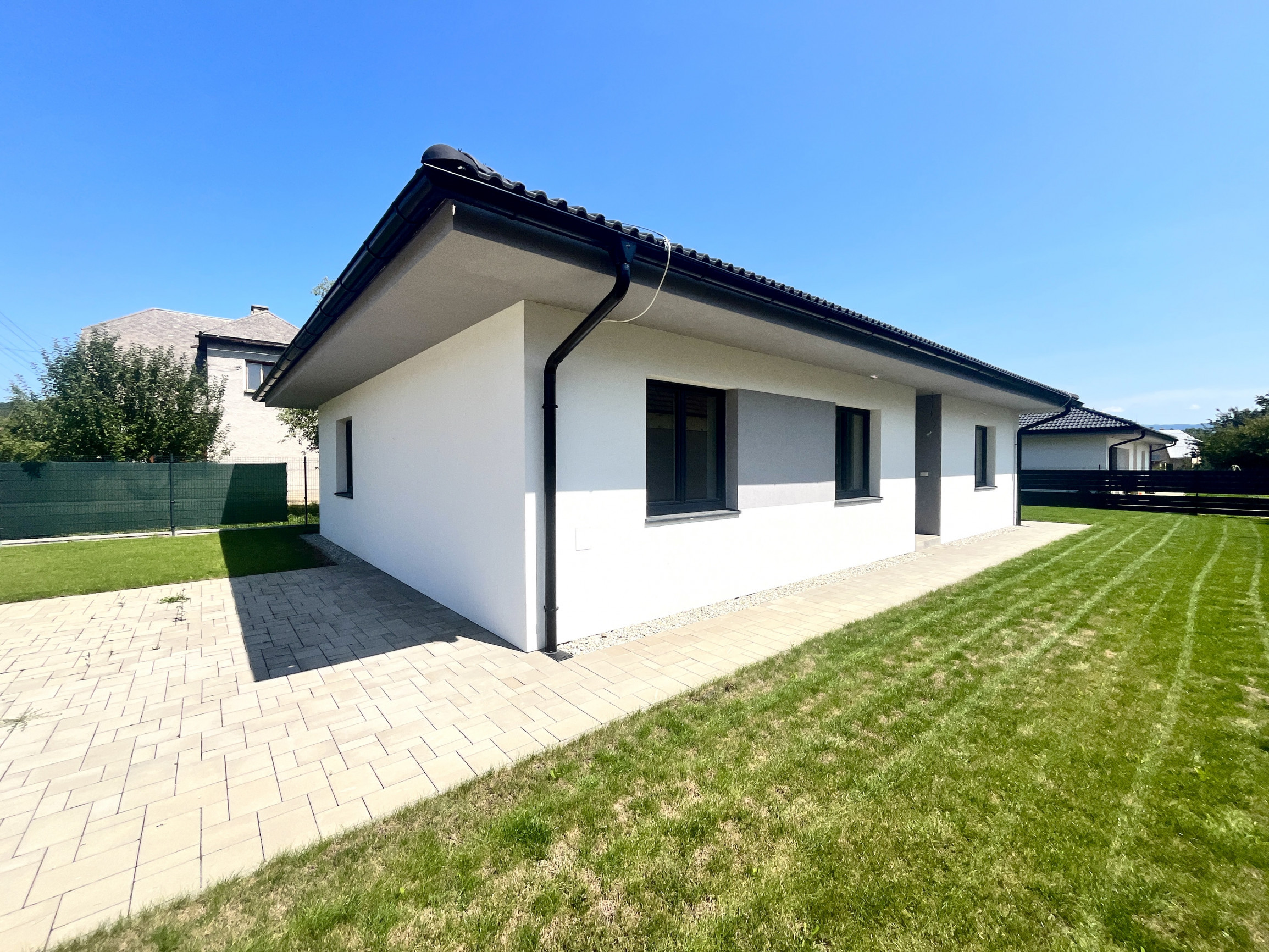 Na predaj novostavba 4-izbového rodinného domu