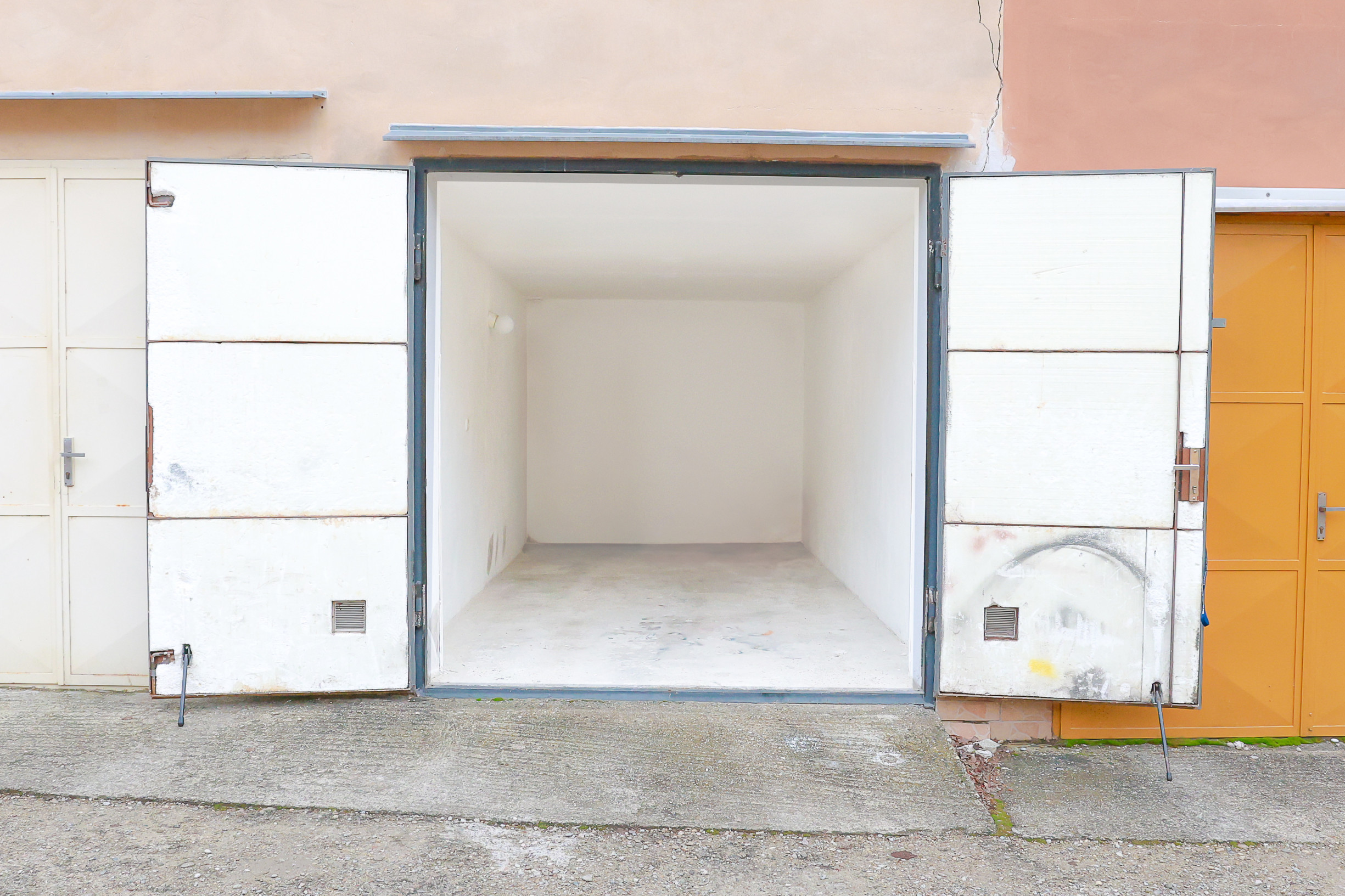 Na predaj garáž v Trenčíne na ulici Halalovka