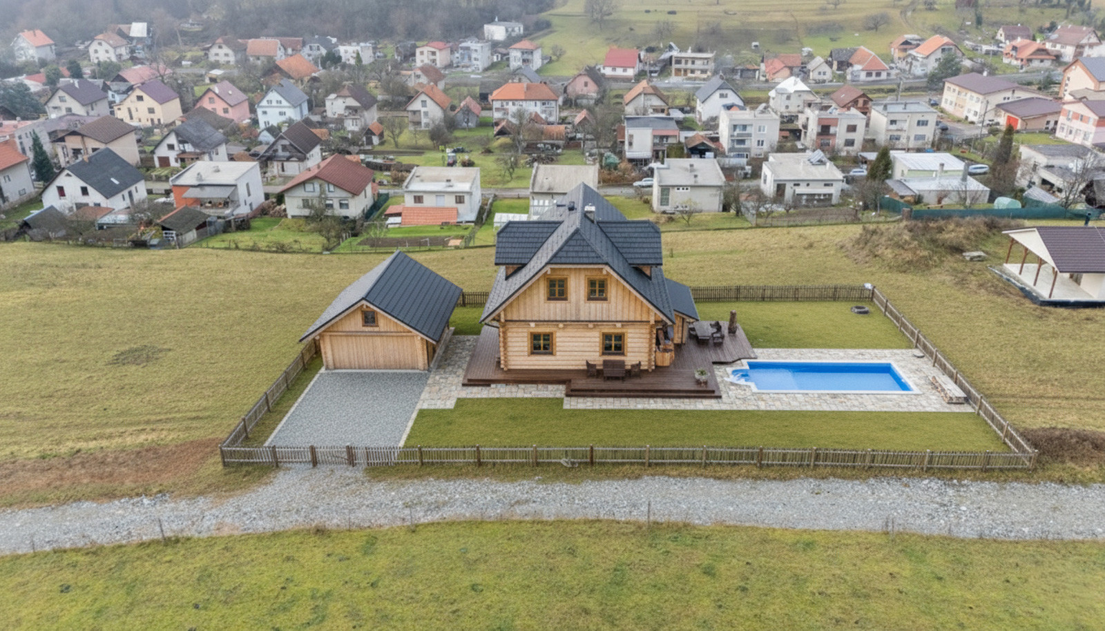 Na predaj investičný pozemok v obci Hrabičov