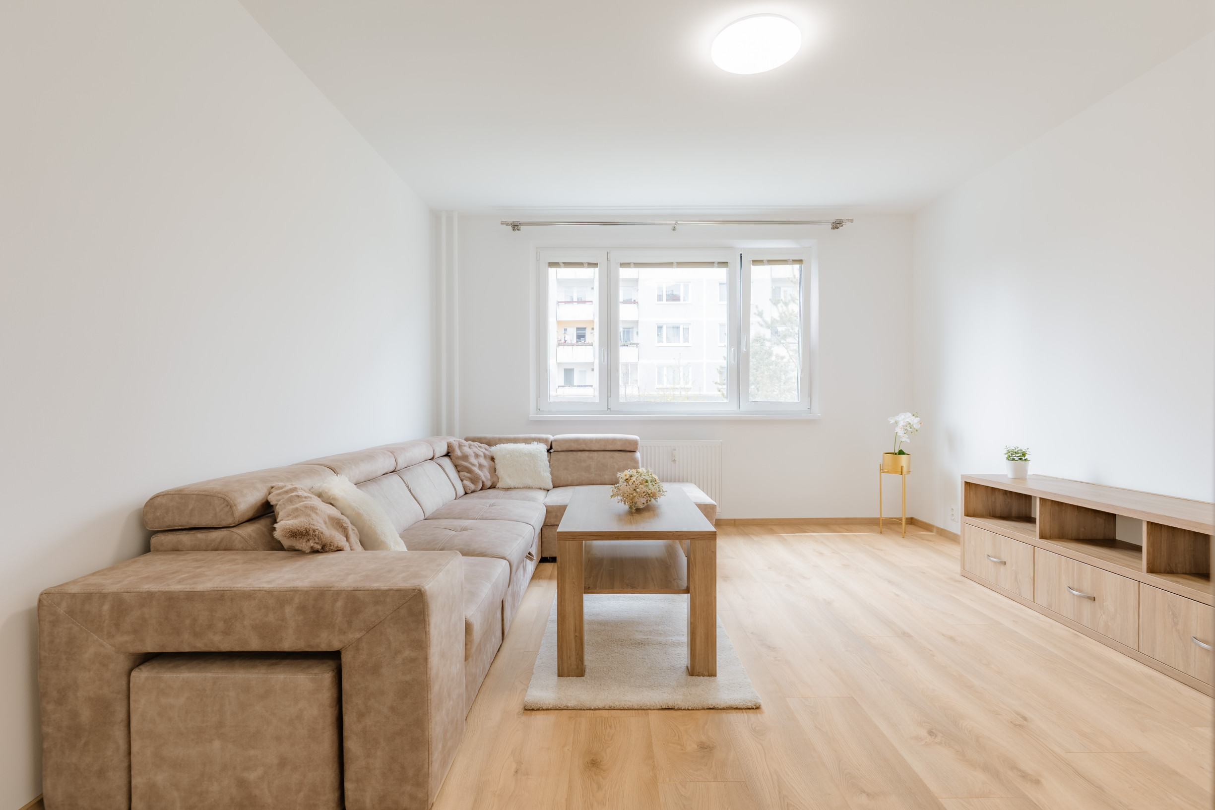 Na prenájom nový a zariadený 2-izbový byt v Žiline